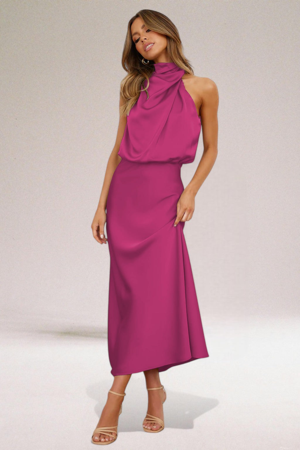 Parfait Élégance™ | ROBE MAXI HALTER EN SATIN