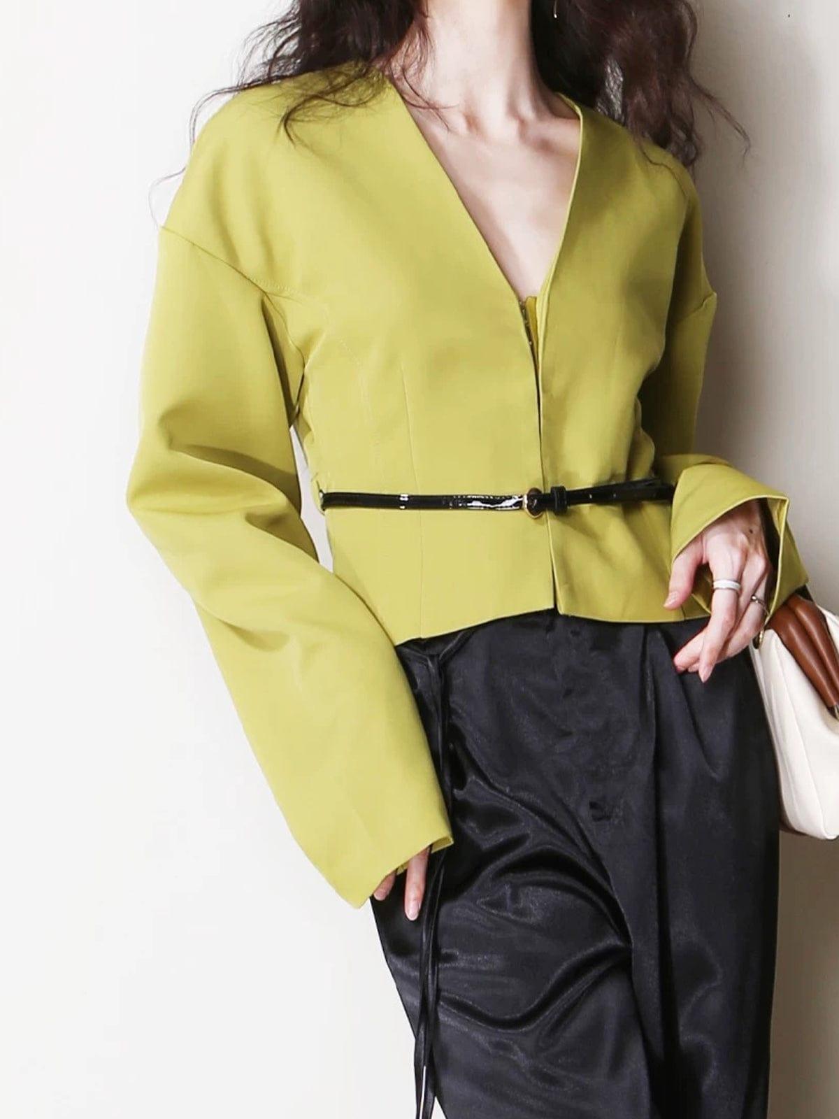Parfait Élégance™ | CROPPED BLAZER AVEC DÉCOLLETÉ EN V